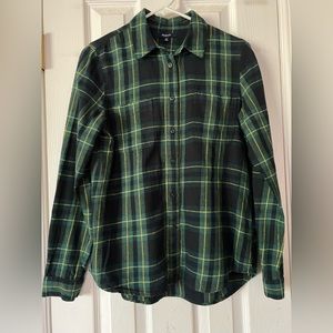 Madewell Green Flannel Shirt. Size M